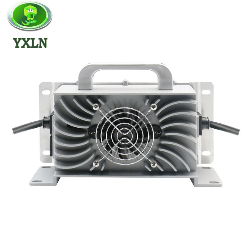 Waterproof 24V 25A Battery Charger for Lead Acid / Lithium / Lifepo4 Batteries